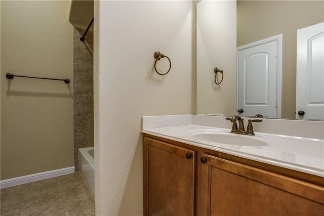 916 Partridge Drive, Aubrey, TX 76227