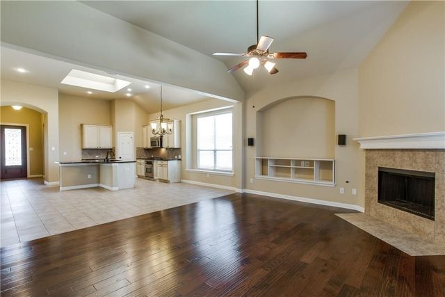 916 Partridge Drive, Aubrey, TX 76227