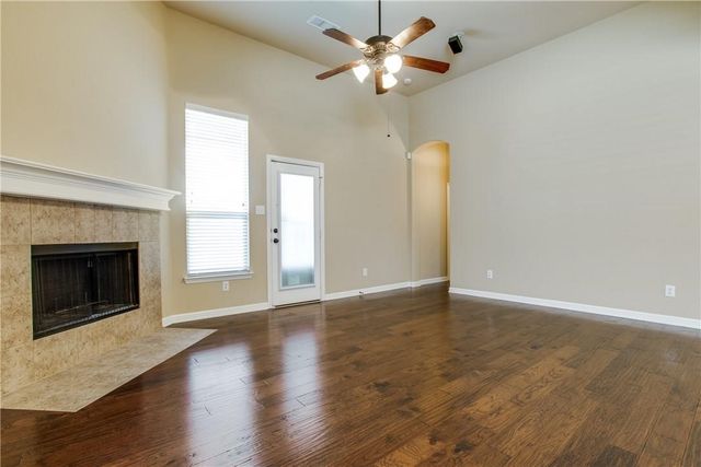 916 Partridge Drive, Aubrey, TX 76227