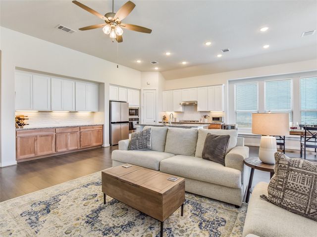 421 Teakmill TRL, San Marcos, TX 78666