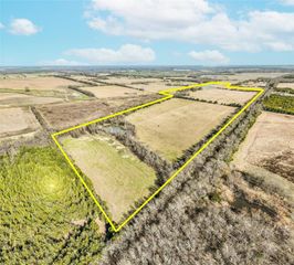 1034 COUNTY ROAD 23900, Brookston, TX 75421