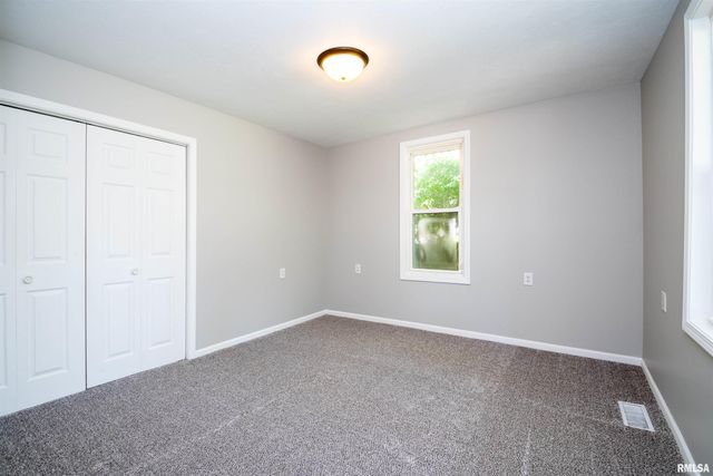 4503 NE SCENIC Drive, Peoria, IL 61615