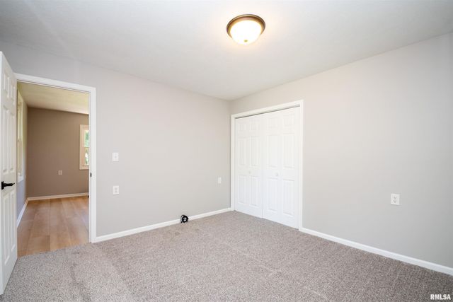 4503 NE SCENIC Drive, Peoria, IL 61615
