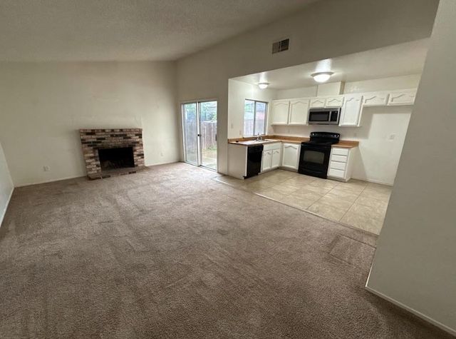 213 Arbor Crest Way, Sacramento, CA 95838