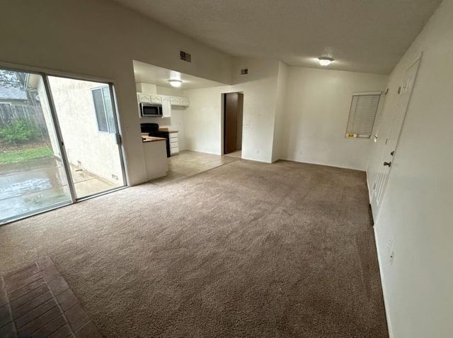 213 Arbor Crest Way, Sacramento, CA 95838