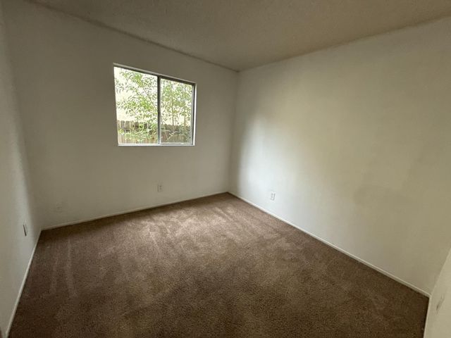 213 Arbor Crest Way, Sacramento, CA 95838