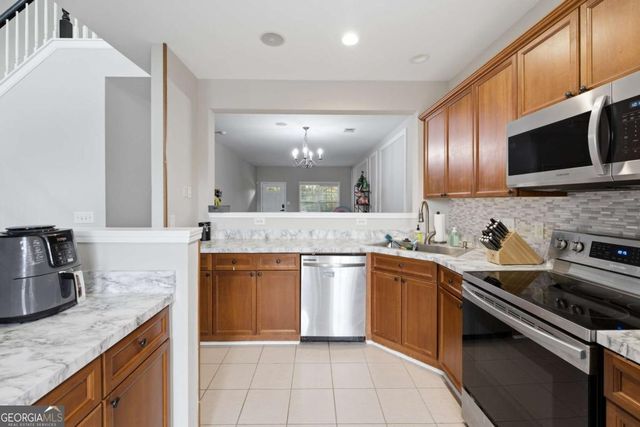 2040 Hoods Fort Circle NW 18, Kennesaw, GA 30144