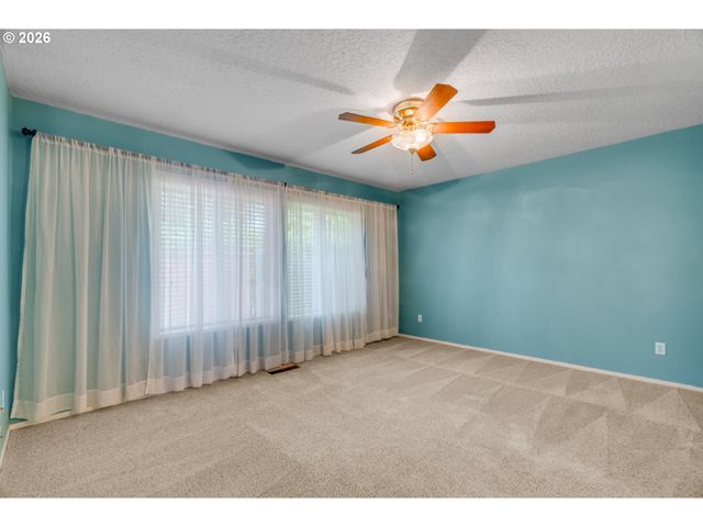 4218 Ne 125TH Pl, Portland, OR 97230