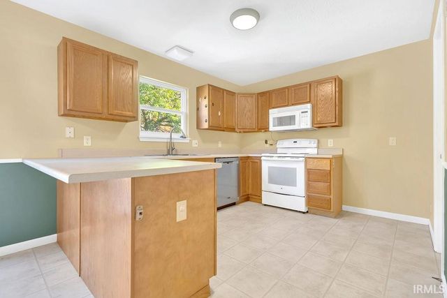 5600 W Tensleep Road, Bloomington, IN 47403