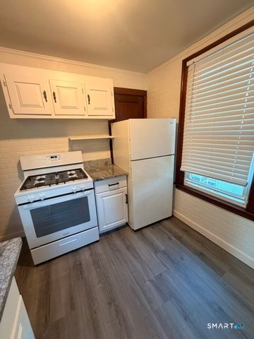 94-Apt2 Tomlinson Avenue, Plainville, CT 06062