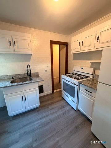 94-Apt2 Tomlinson Avenue, Plainville, CT 06062