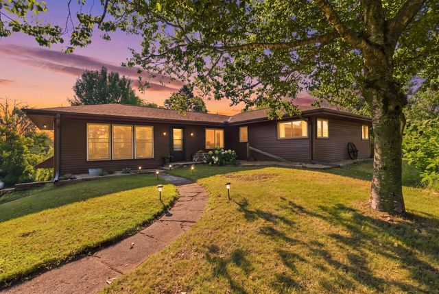 21311 Nowthen Boulevard NW, Elk River, MN 55330
