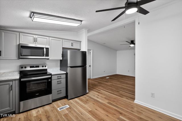 10657 Oak Grove Road, Bristol, VA 24202