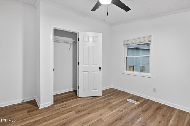 10657 Oak Grove Road, Bristol, VA 24202