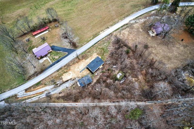 10657 Oak Grove Road, Bristol, VA 24202