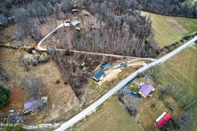 10657 Oak Grove Road, Bristol, VA 24202