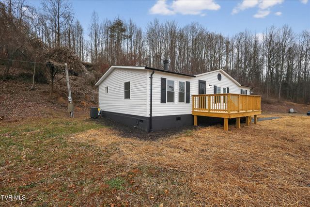 10657 Oak Grove Road, Bristol, VA 24202