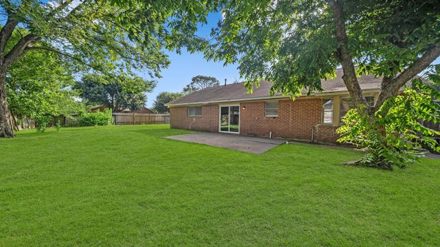 5411 Lorraine Drive, Baytown, TX 77521