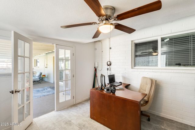 5352 W PORT AU PRINCE Lane, Glendale, AZ 85306