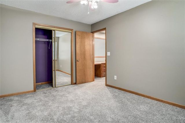 102 20 Avenue S, Greenwood, MO 64034