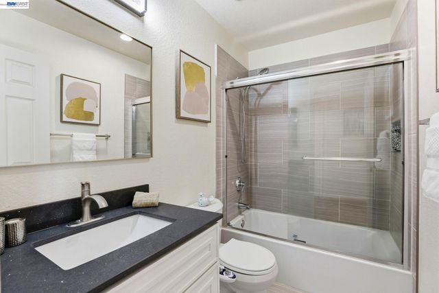 7318 Bower Ln, Dublin, CA 94568