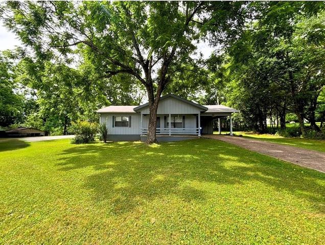 12 Tishimingo Drive, Cherokee Village, AR 72529