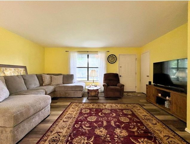 12 Tishimingo Drive, Cherokee Village, AR 72529
