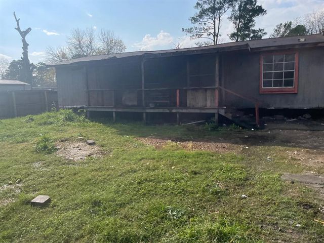 1816 Fm 3186, Onalaska, TX 77360