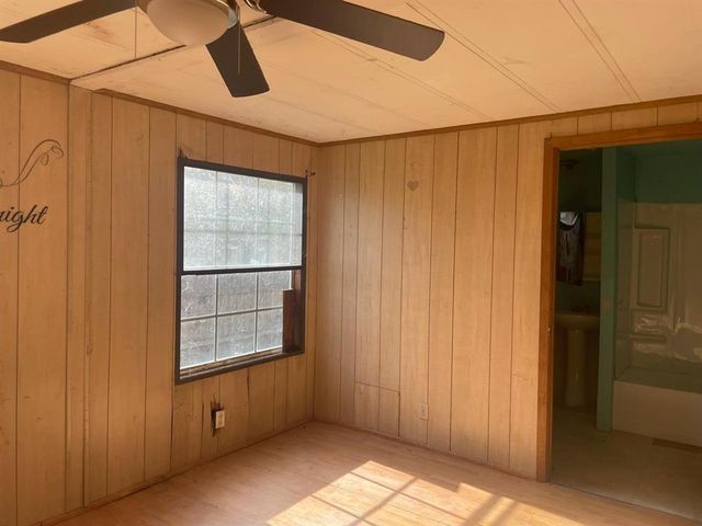 1816 Fm 3186, Onalaska, TX 77360