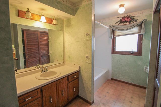 2741 N 56th STREET, Milwaukee, WI 53210