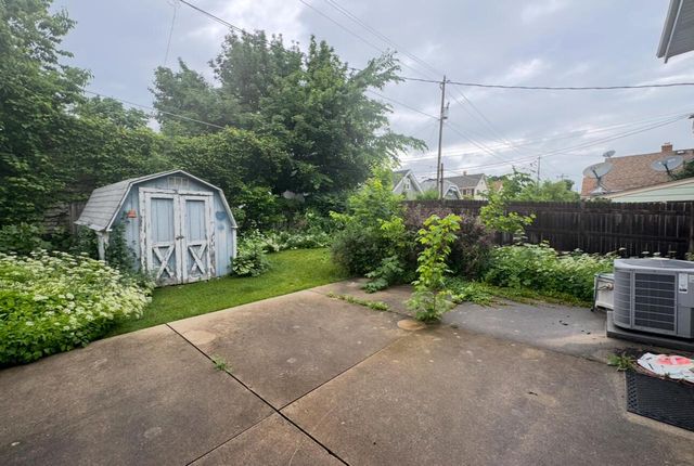 2741 N 56th STREET, Milwaukee, WI 53210