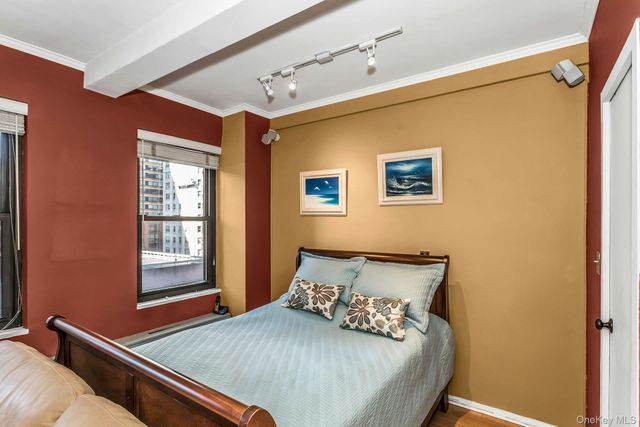 2 Tudor City Place 3M-South, New York (manhattan), NY 10017