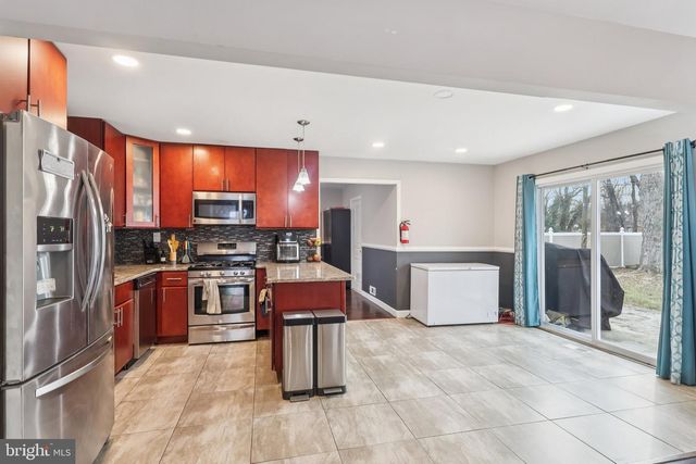 71 HARRINGTON CIR, Willingboro, NJ 08046