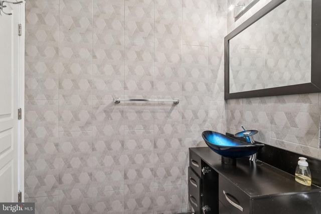 71 HARRINGTON CIR, Willingboro, NJ 08046