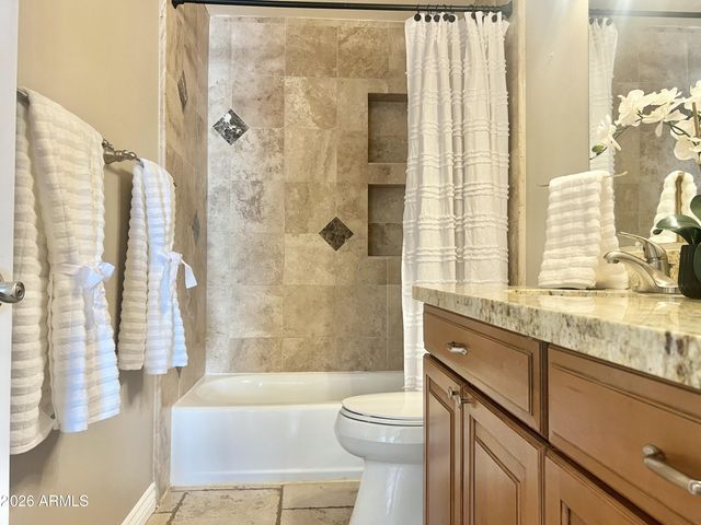 3034 E TURNEY Avenue, Phoenix, AZ 85016