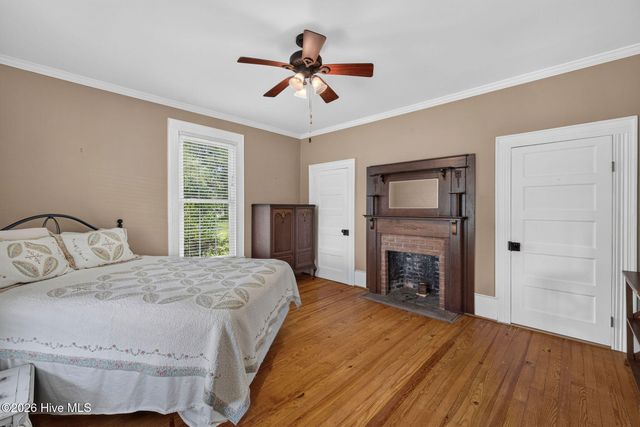 225 Carr Avenue, Rocky Point, NC 28457