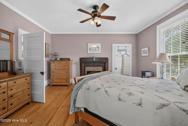 225 Carr Avenue, Rocky Point, NC 28457