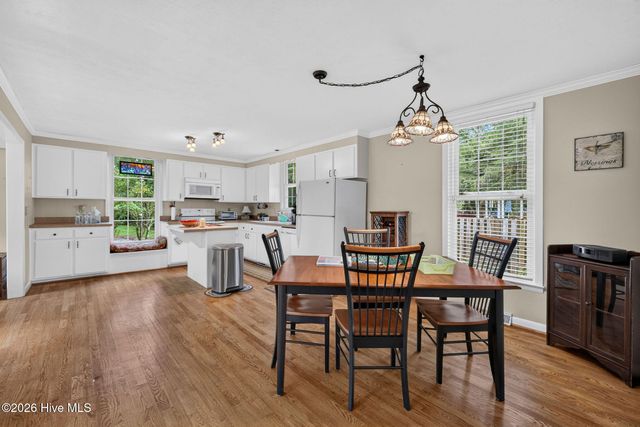 225 Carr Avenue, Rocky Point, NC 28457