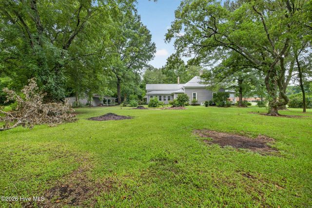 225 Carr Avenue, Rocky Point, NC 28457