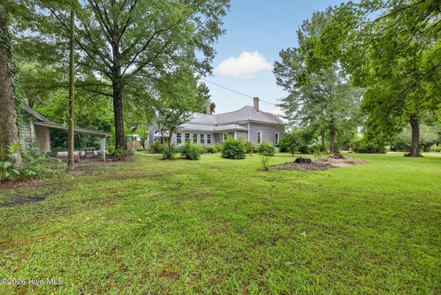 225 Carr Avenue, Rocky Point, NC 28457
