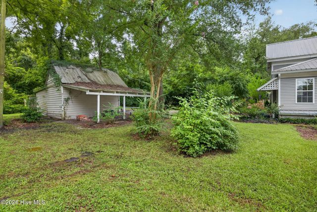 225 Carr Avenue, Rocky Point, NC 28457