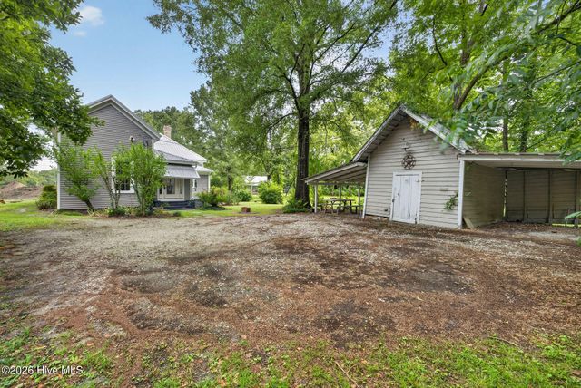 225 Carr Avenue, Rocky Point, NC 28457