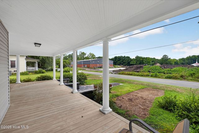 225 Carr Avenue, Rocky Point, NC 28457