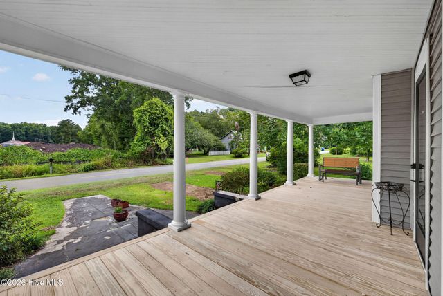 225 Carr Avenue, Rocky Point, NC 28457