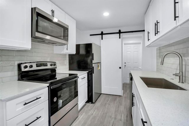 311 NW 12th Ave, Delray Beach, FL 33444