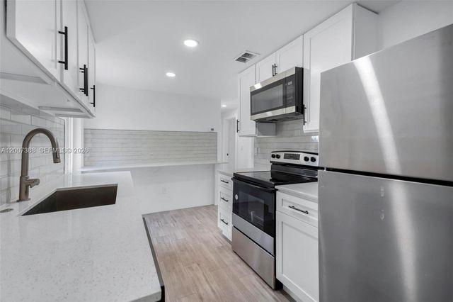 311 NW 12th Ave, Delray Beach, FL 33444