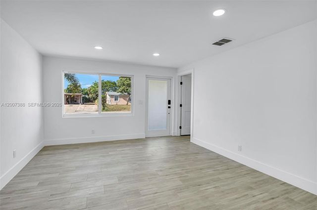311 NW 12th Ave, Delray Beach, FL 33444