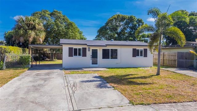 311 NW 12th Ave, Delray Beach, FL 33444