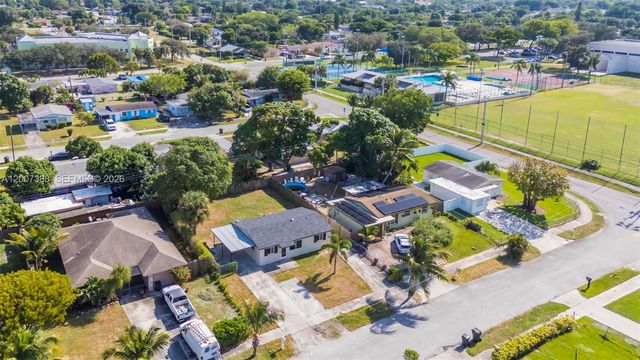 311 NW 12th Ave, Delray Beach, FL 33444