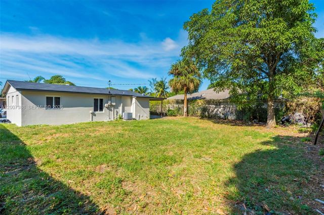 311 NW 12th Ave, Delray Beach, FL 33444